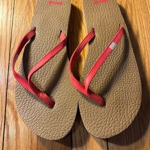 Sanuk Brown Tan Flip Flops Thong Sandals Beach Summer Comfortable Women's